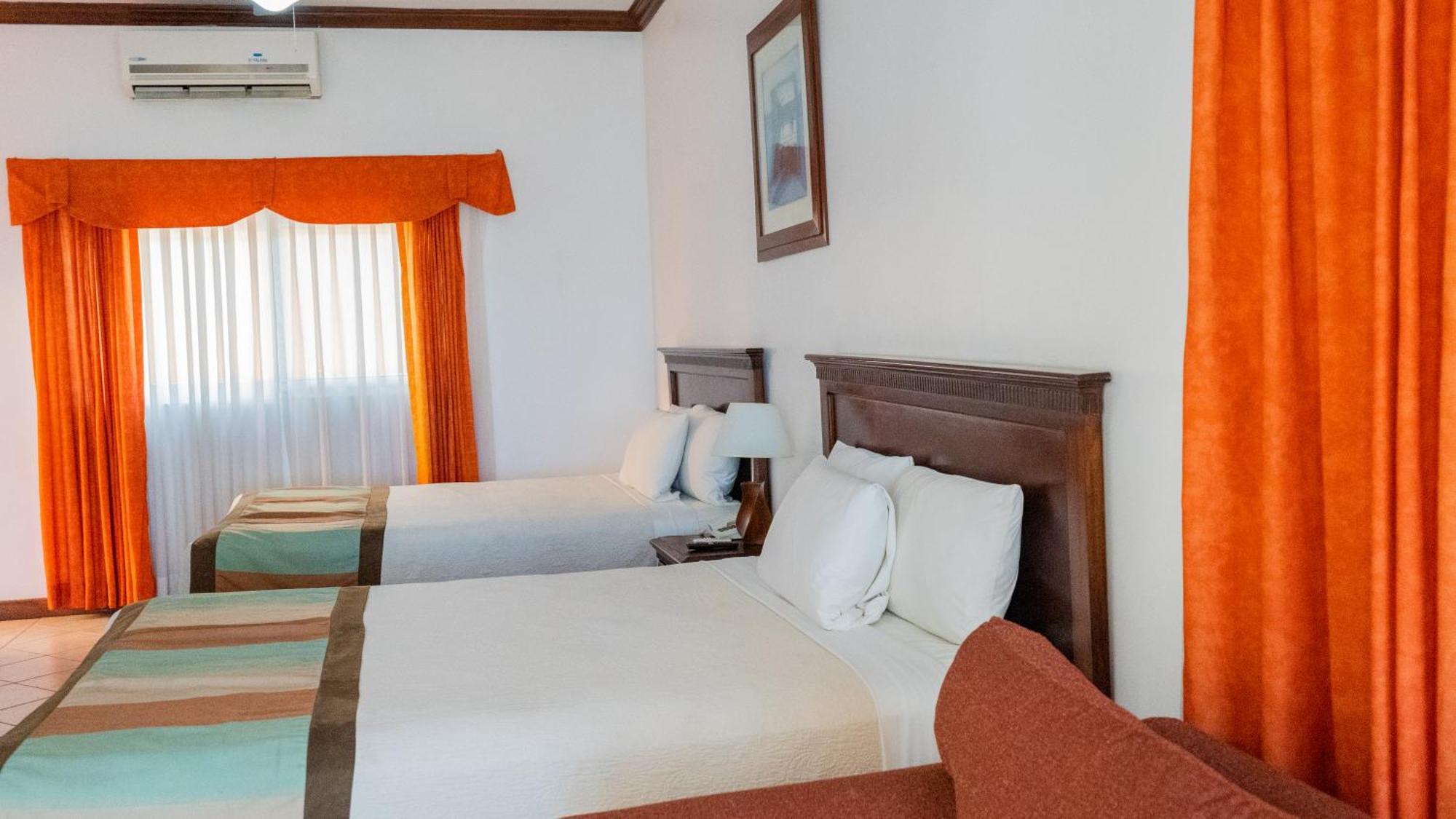 Hotel Cayman Suites Monterrico Exterior photo